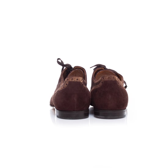Gucci Suede wingtip derby met lichte neuzen. - Image 3