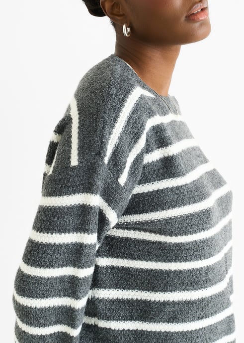 Grijze gestreepte oversized trui met grove brei - Image 2