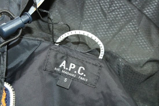 APC x KWay Windbreaker Jas in Zwart Nylon - Image 3