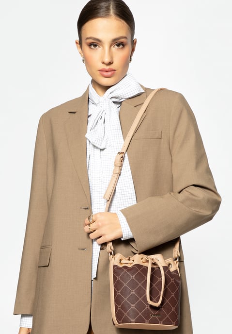 Wittchen Dames Bucket Bag in Monogrammed Eco-Leather Bruin - Image 5