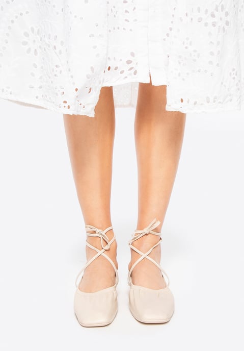 Wittchen Dames Ballerina's van echt leer met strikjes, beige - Image 3