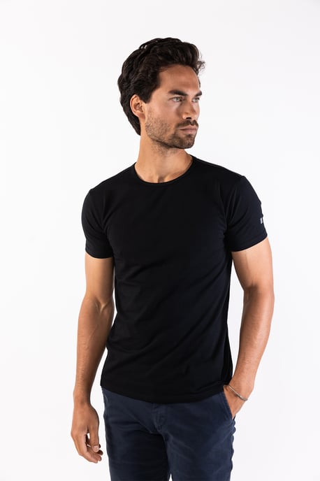 Presly & Sun Tee SS James O-Neck Zwart - Image 2
