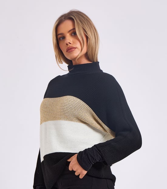 Gestreepte gebreide oversized trui met V-hals - Image 3