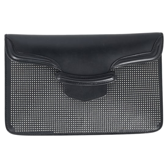 Alexander McQueen Studded Heroine Plat Pouch in Zwart Leer - Image 1
