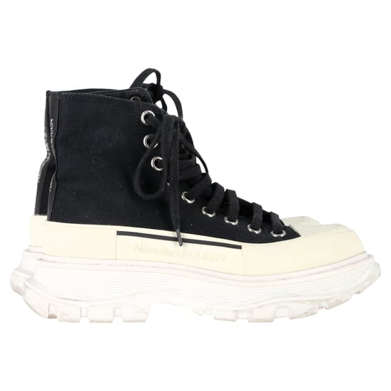 Alexander Mcqueen Tread Slick Hoge Sneakers in Zwart Canvas - Image 1