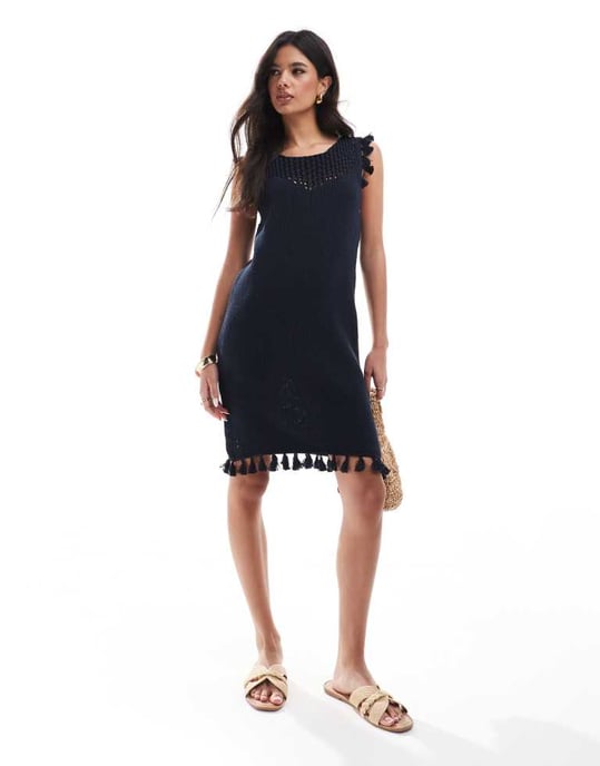 ASOS DESIGN stickad miniklänning med fransar i svart - Image 3