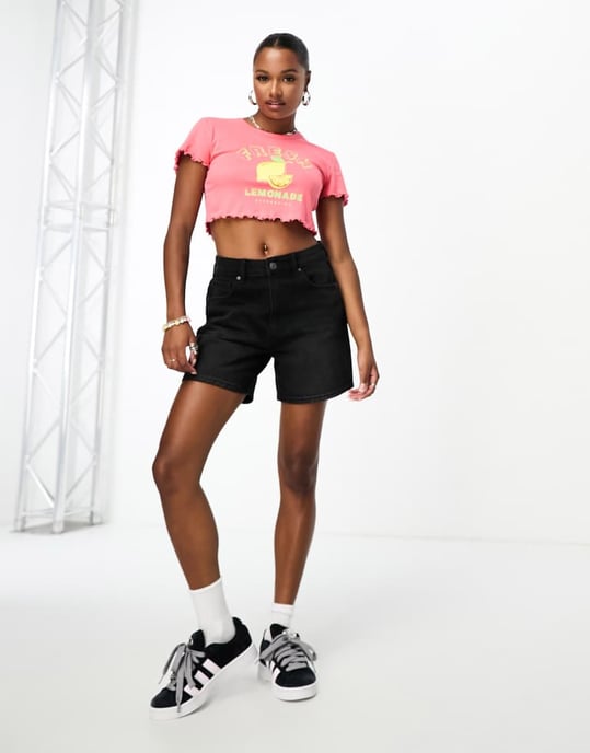 ASOS DESIGN Petite jeansshorts för pappa i tvättad svart - Image 3