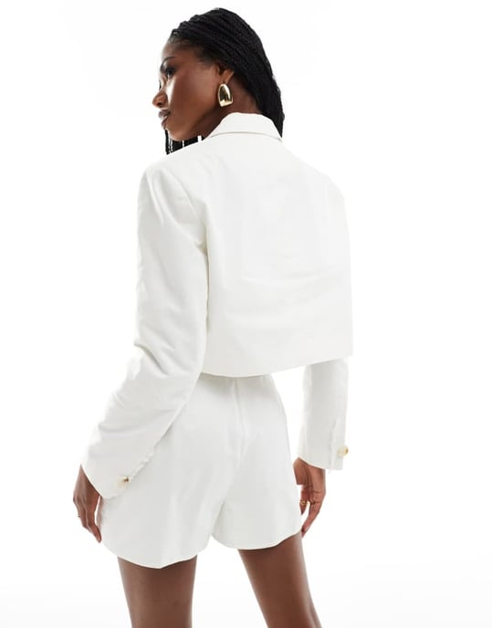 Kaiia exklusiv linne-liknande fransad trim kort blazer co-ord i vitt - Image 2
