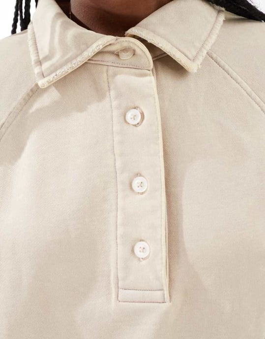 ASOS DESIGN tyngdskjorta med krage i beige syra-tvätt - Image 4