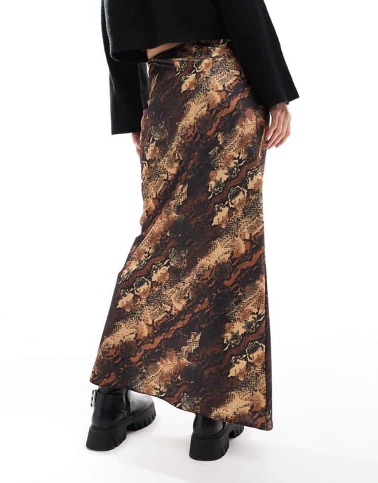 ASOS DESIGN satängsneglad maxikjol i djurmönster - Image 2