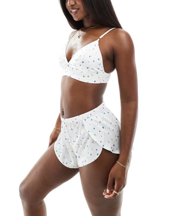 Boux Avenue Mix & Match blommig pyjamabralette i benvitt - Image 1