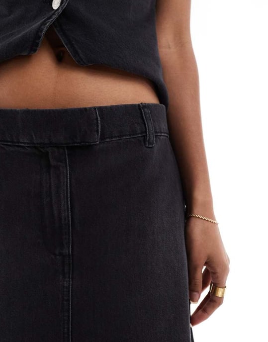 ASOS DESIGN denim skräddarsydd kjol i tvättat svart co-ord - Image 4