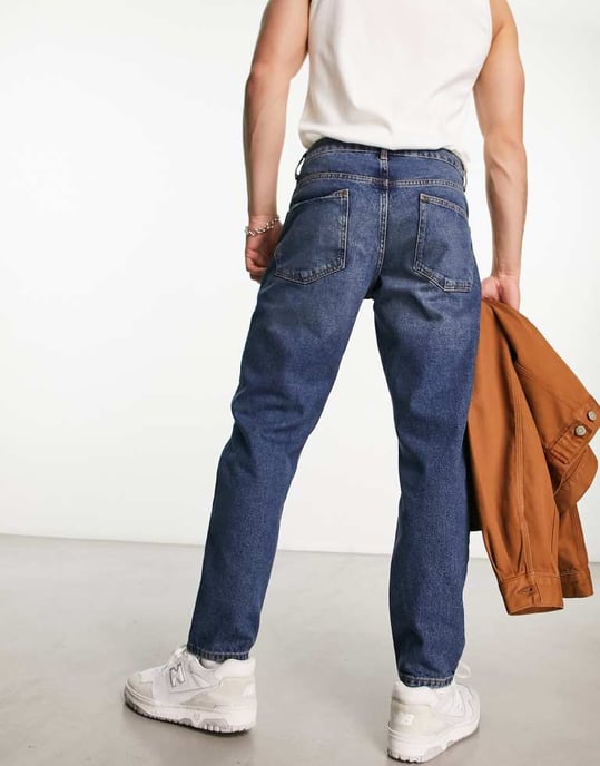 ASOS DESIGN tapered fit jeans i mörk vintage tvätt - MBLUE - Image 4