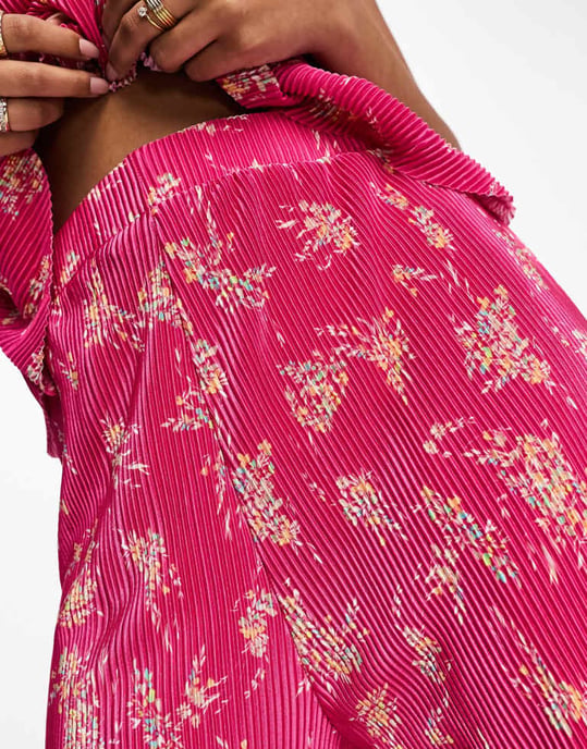 Vero Moda plisserad vid byxa i rosa blommor - Image 4