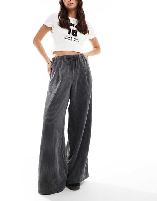 ASOS DESIGN vida sammetspants i grått - Image 1