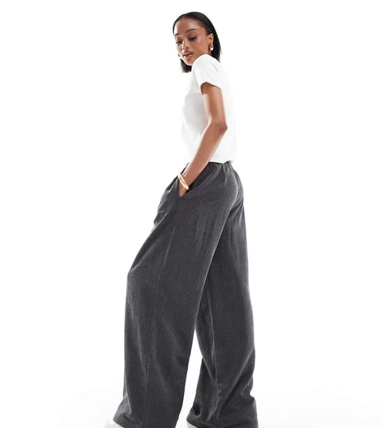 ASOS DESIGN Höga breda ben byxor i grått - Image 1