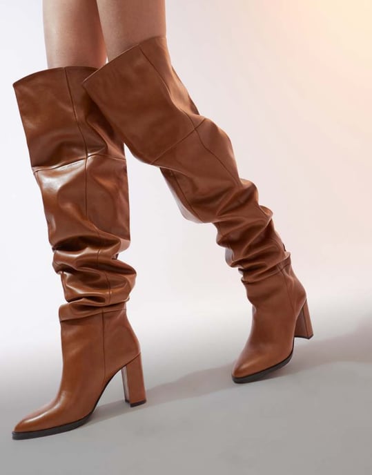 ASOS DESIGN Kiki premium hælhöga läderstövlar över knäet i tan - Image 4
