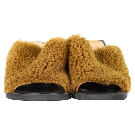 Jacquemus Les Mules Carrés Ronds Shearling Sandalen in bruin lamsbont - Image 2