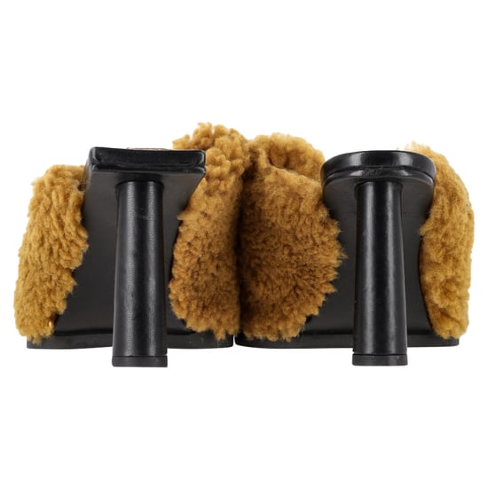 Jacquemus Les Mules Carrés Ronds Shearling Sandalen in bruin lamsbont - Image 5