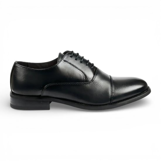 Klassieke zwarte Oxford-schoenen met neuskap en vetersluiting voor heren. - Image 1