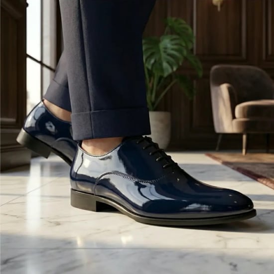 Formele herenschoenen in marineblauw lakleer (PU) Oxford-model. - Image 3