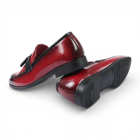 Herenschoenen met rode kwastjes, hoogglans lakleer, formele look - Image 3