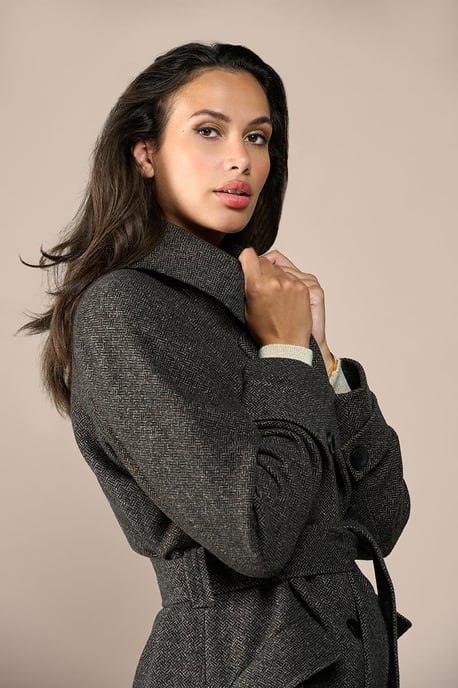 Chloe Jas Bruin - Image 2