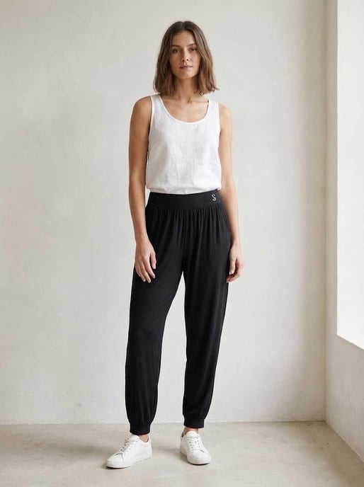 Comfortabele zwarte joggingbroek met elastische tailleband - Image 2
