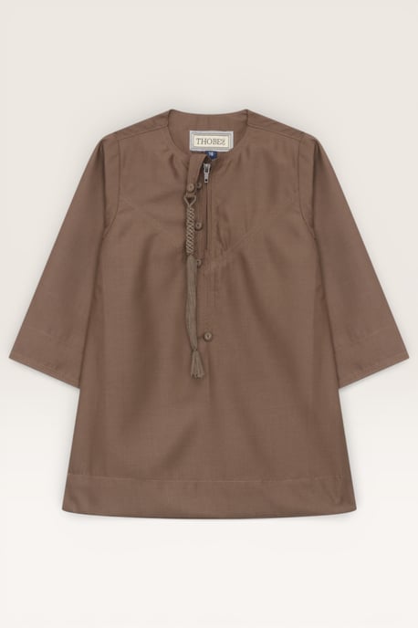 Bruine Ramadan-thobe voor jongens, Emirati Eid Jubba LFS-B-TT001 - Image 2