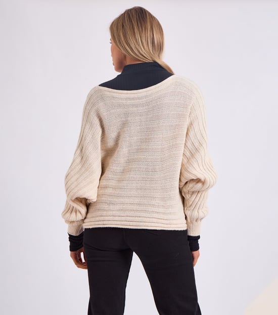 Gestreepte gebreide oversized trui met vleermuismouwen - Image 4