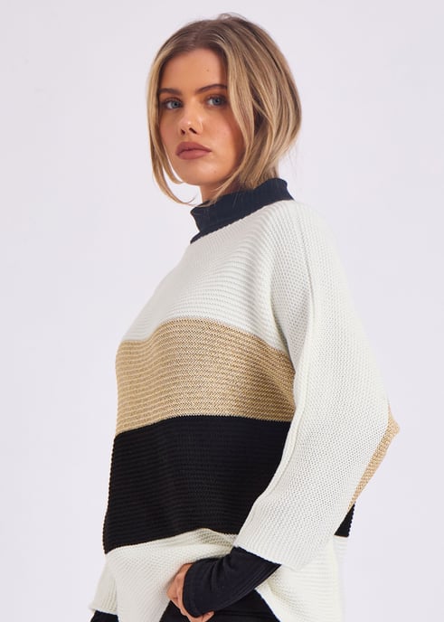 Gestreepte gebreide oversized trui met V-hals - Image 3