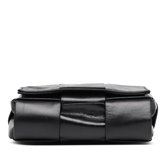 Tweedehands Candy Paper Kalfsleer Intrecciato Cassette Crossbody - Image 3