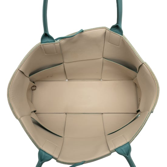 Tweedehands Medium Nappa Maxi Intrecciato Arco Tote - Image 4