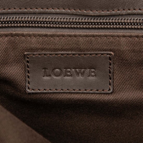 Tweedehands Anagram Gecoate Canvas Flap Crossbody - Image 5