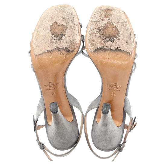 Valentino Garavani Tuin van Genot Sandalen Hakken in Grijs Suède - Image 6
