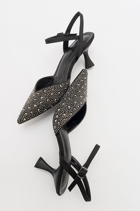 Vilka Verfraaide Slingback Kitten Heel Pumps - Image 4