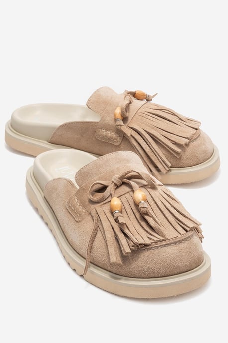 Carol Tassel Leren Mule - Image 2