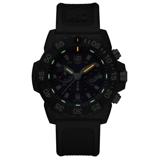 Luminox Zwarte Rubber Sporthorloge - Image 2