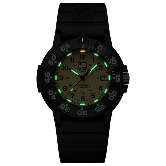 Luminox Zwarte Rubber Sporthorloge - Image 2