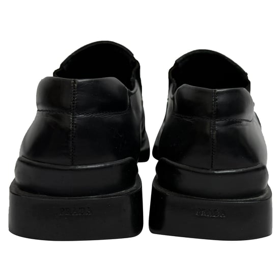 Prada Vierkante Neus Instappers van Zwart Leer - Image 3