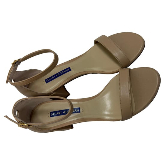 Stuart Weitzman Nudist Block Sandalen in Beige Leer - Image 5