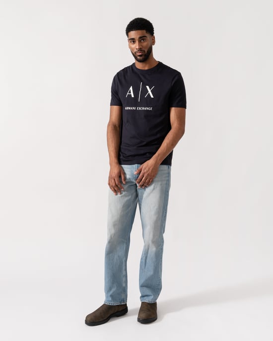 UB101 Slim-Fit T-Shirt in Marineblauw - Image 4