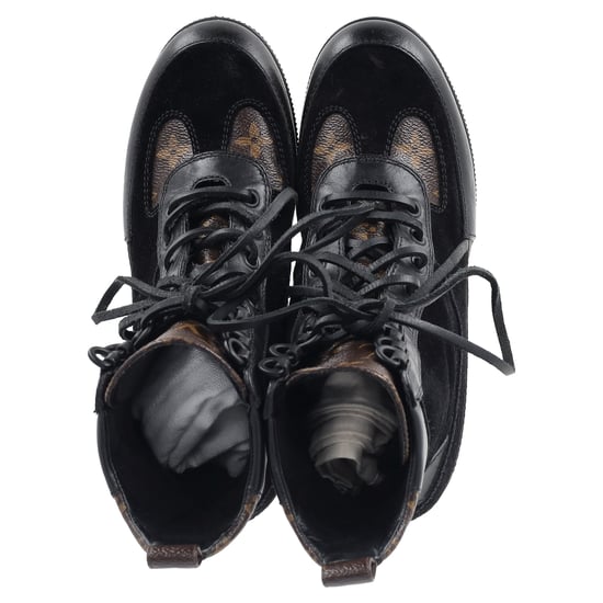 Louis Vuitton Suede Monogram Laureate Desert Boots in zwart gecoat canvas - Image 3