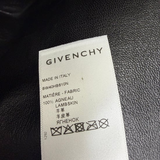 Givenchy rok met uitsnijdingen en reliëf in zwart leer - Image 5