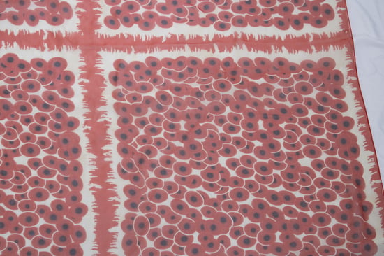 Hermès, zijden sjaal met rode bloemprint - Image 6