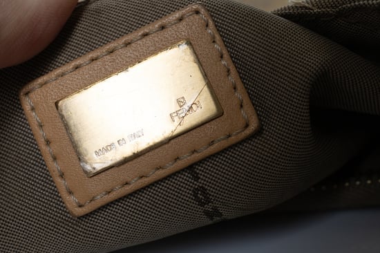 Fendi Zucchini FF Oyster schoudertas in beige - Image 6