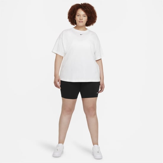 Dames Nike Essential Regular Fit Crew Neck T-shirt in Wit/Zwart - Image 4