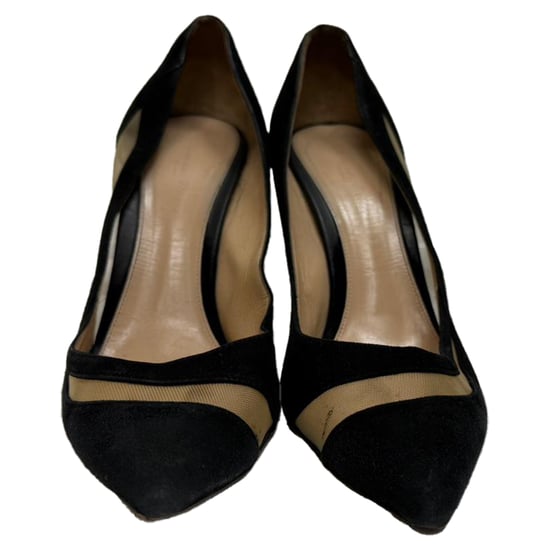 Gianvito Rossi pumps met spitse neus en meshaccenten in zwart suède. - Image 2
