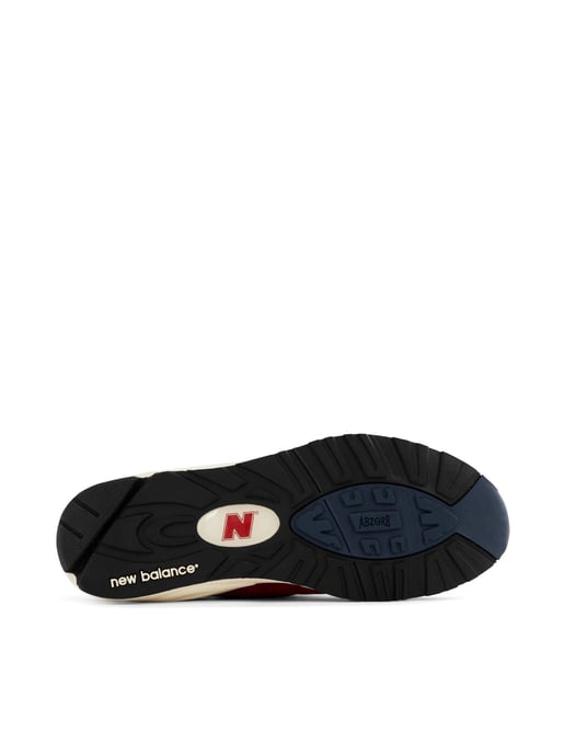 990v2 Made in USA Teddy Santis Sneakers - Image 5