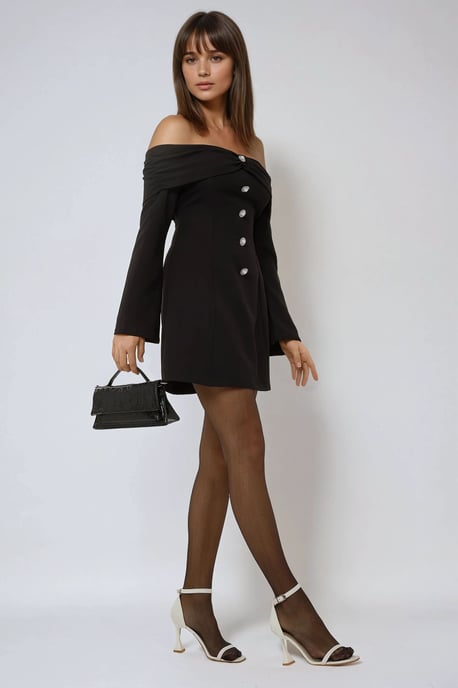 Exclusieve Aangepaste Off Shoulder Mini-jurk met Knopdetail - Image 1